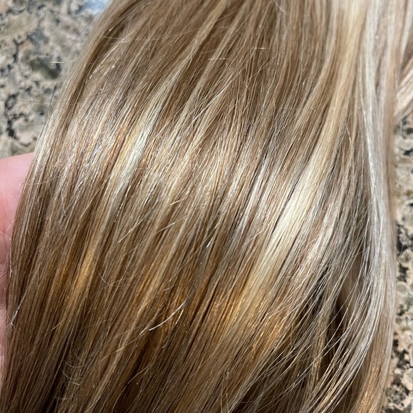 Hair Extensions - Picture 5 of 6